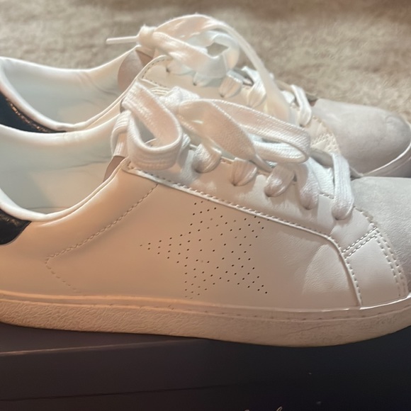 Universal Thread Candace Sneakers - Picture 5 of 7